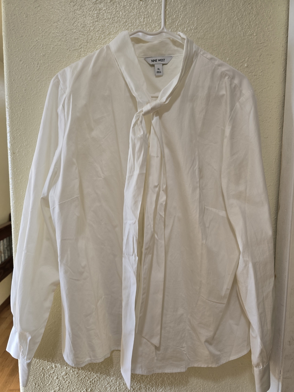 Nine West Women's White Tie-Neck Button-Up Shirt